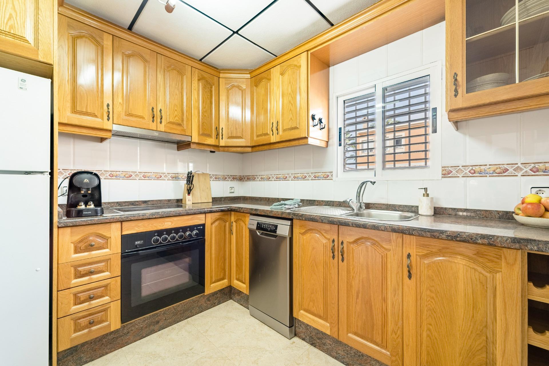 For sale - 4 Bedroom 2 Bathroom Duplex in Torrevieja - Playa De Los Naufragos  - Alicante