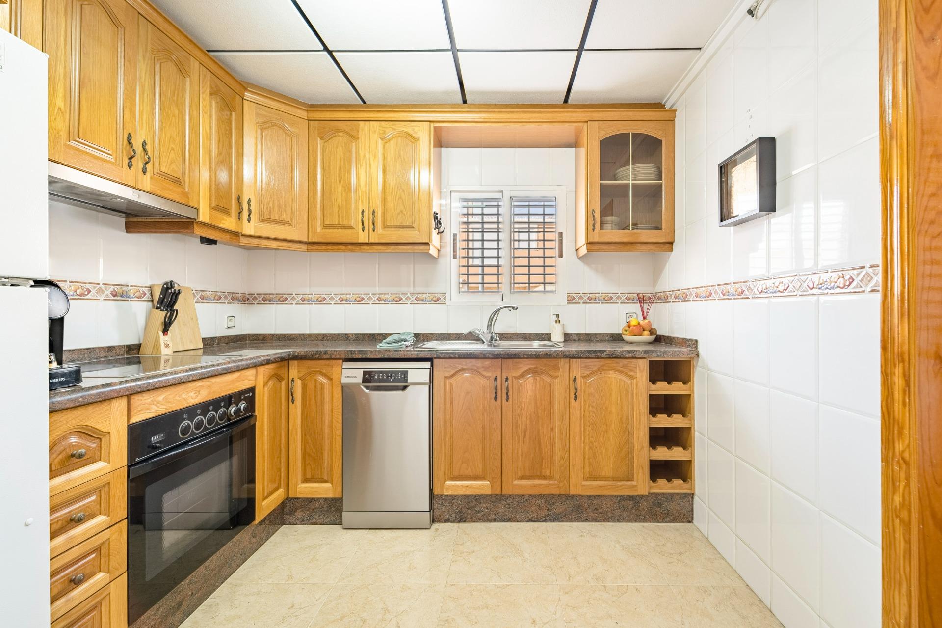 For sale - 4 Bedroom 2 Bathroom Duplex in Torrevieja - Playa De Los Naufragos  - Alicante