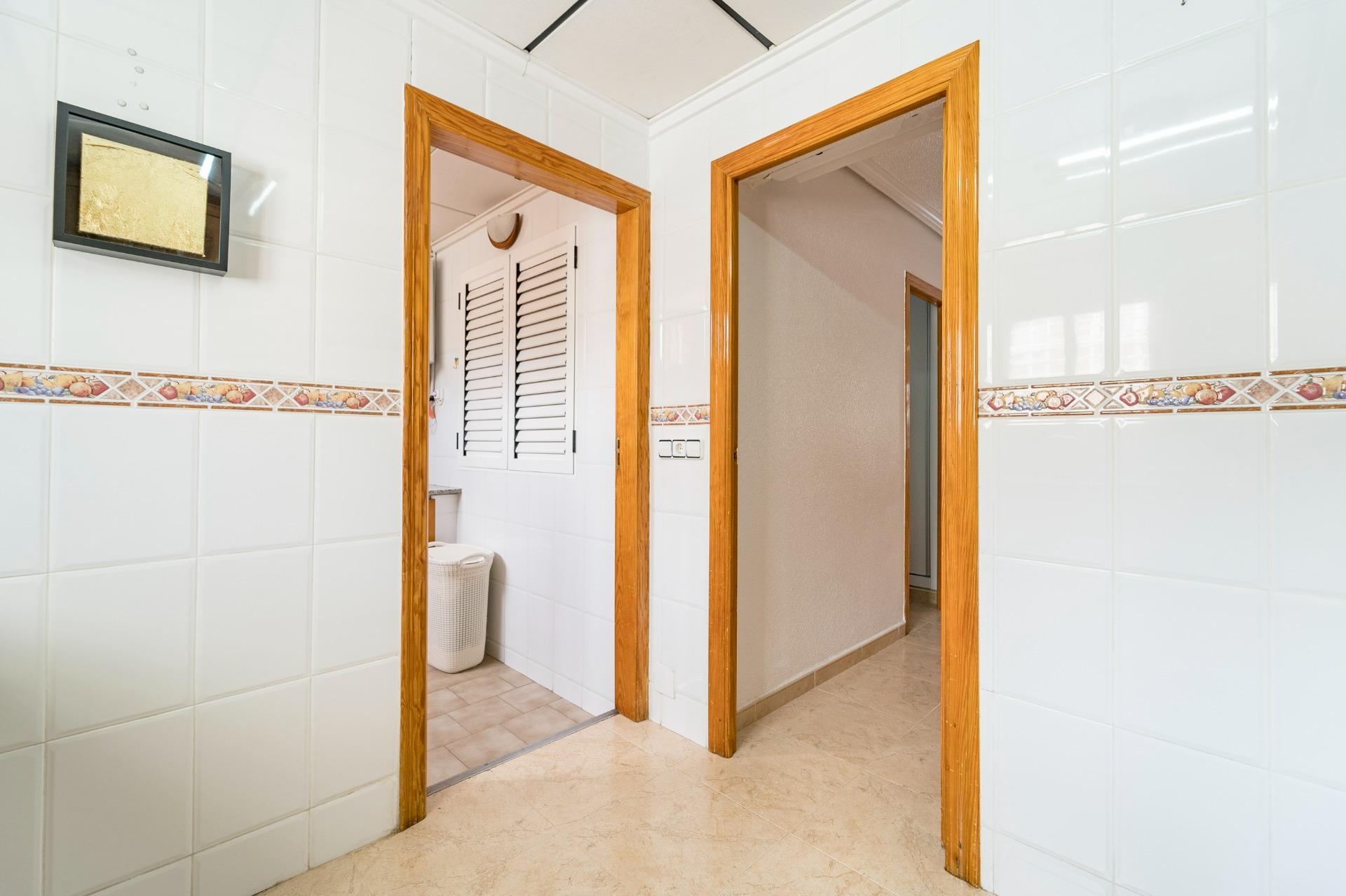 For sale - 4 Bedroom 2 Bathroom Duplex in Torrevieja - Playa De Los Naufragos  - Alicante