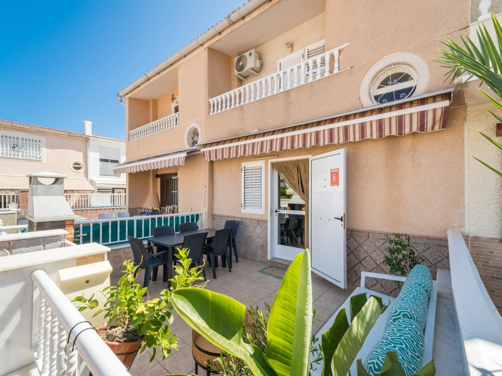 4 Bedroom 2 Bathroom Duplex in Torrevieja