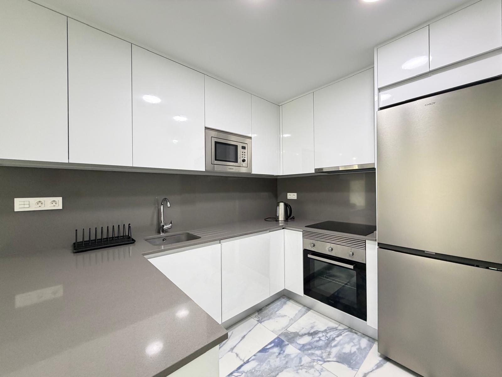 For sale - 3 Bedroom 2 Bathroom Apartment in Torrevieja - Estacion De Autobuses  - Alicante