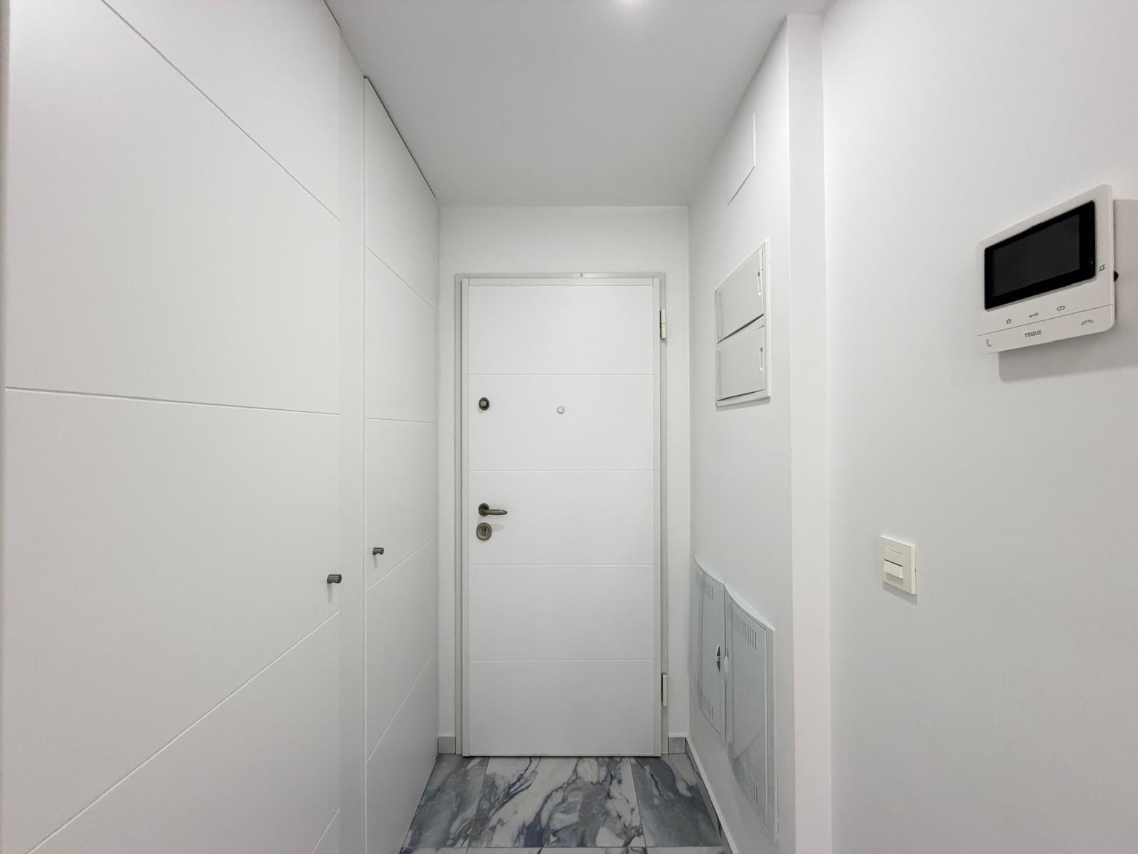 For sale - 3 Bedroom 2 Bathroom Apartment in Torrevieja - Estacion De Autobuses  - Alicante