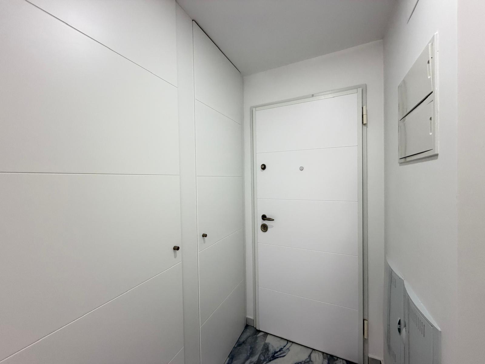 For sale - 3 Bedroom 2 Bathroom Apartment in Torrevieja - Estacion De Autobuses  - Alicante