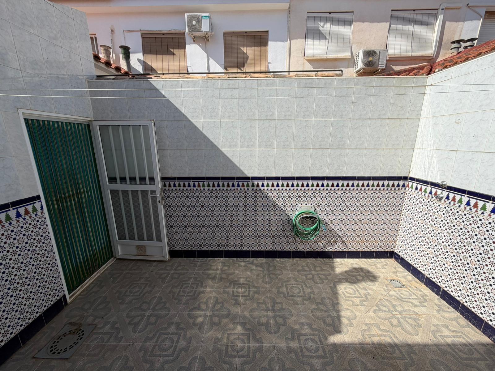For sale - 5 Bedroom 2 Bathroom Villa in Santiago de la Ribera - San Blas  - Murcia