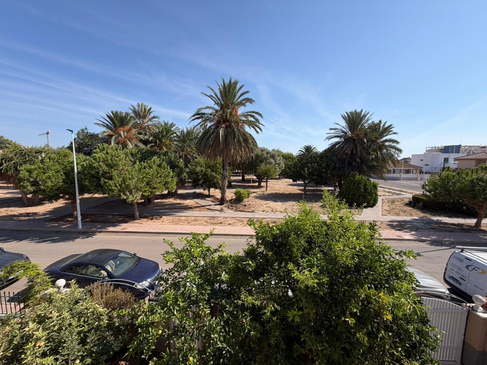 For sale - 5 Bedroom 2 Bathroom Villa in Santiago de la Ribera - San Blas  - Murcia