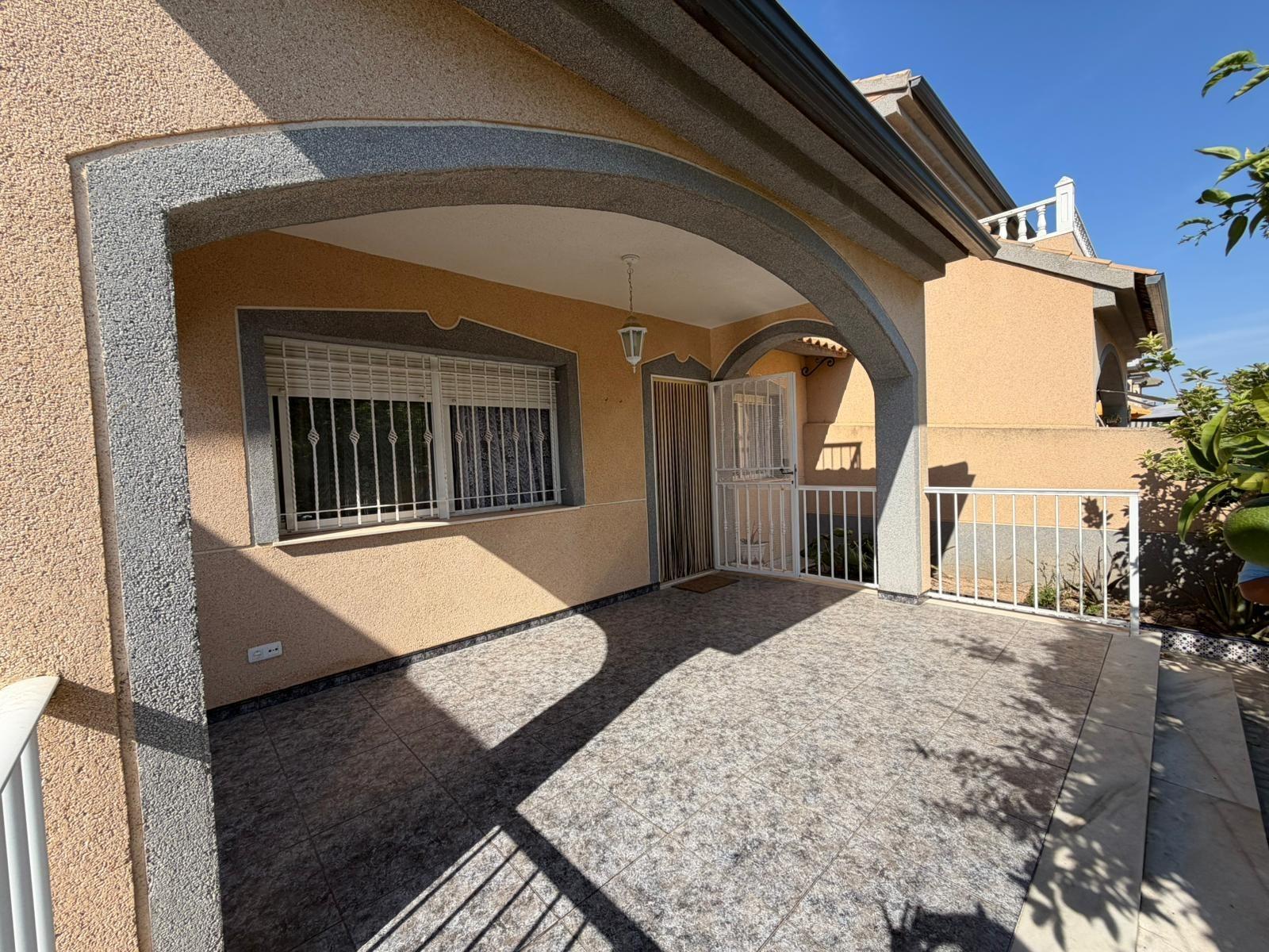 For sale - 5 Bedroom 2 Bathroom Villa in Santiago de la Ribera - San Blas  - Murcia