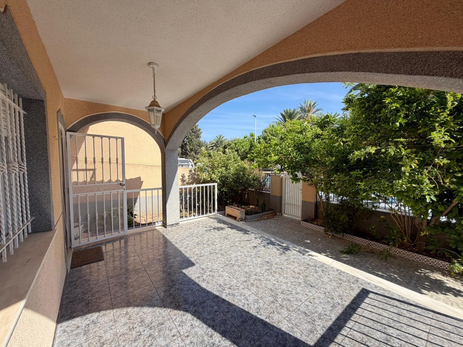 For sale - 5 Bedroom 2 Bathroom Villa in Santiago de la Ribera - San Blas  - Murcia