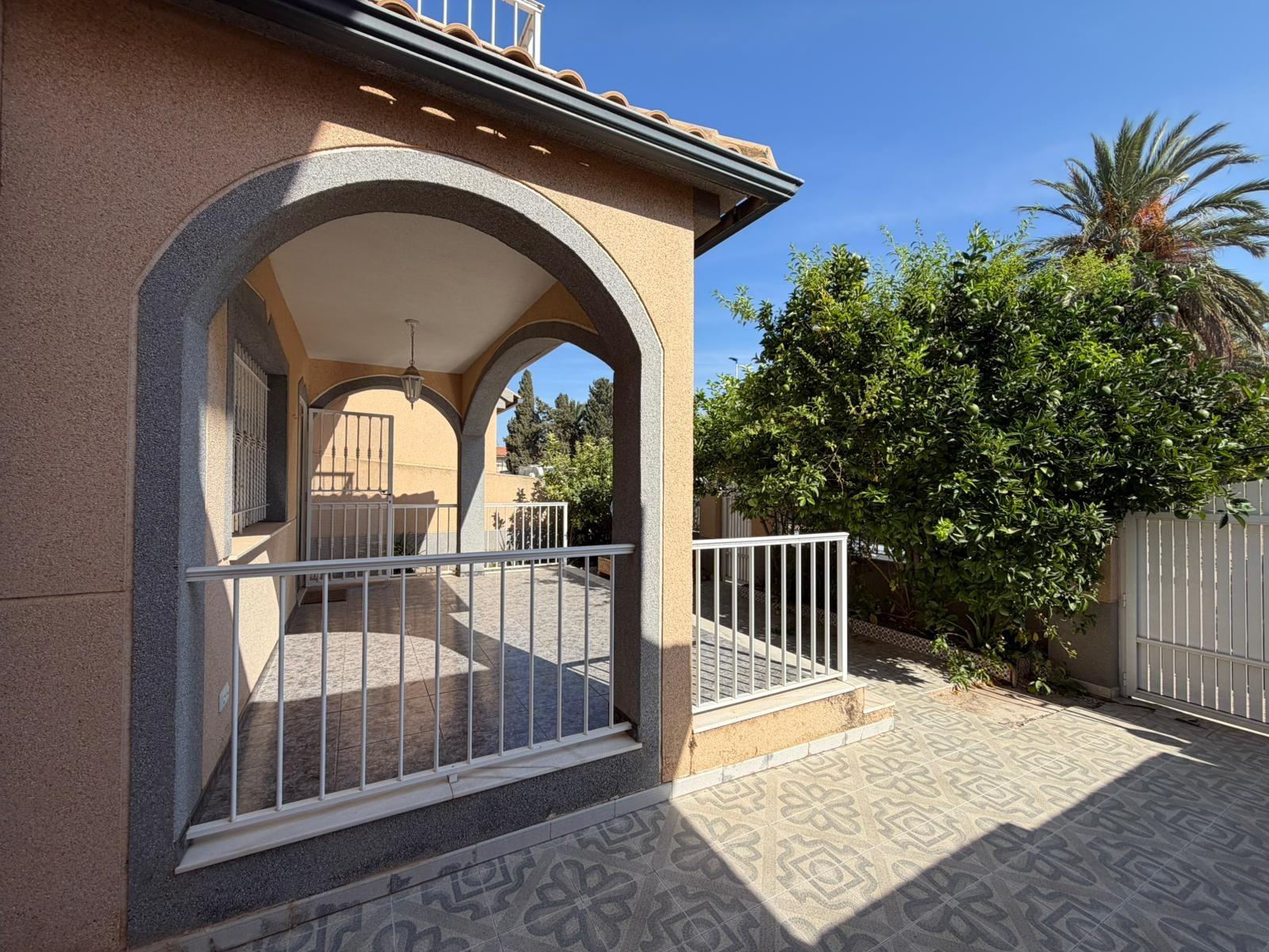 For sale - 5 Bedroom 2 Bathroom Villa in Santiago de la Ribera - San Blas  - Murcia