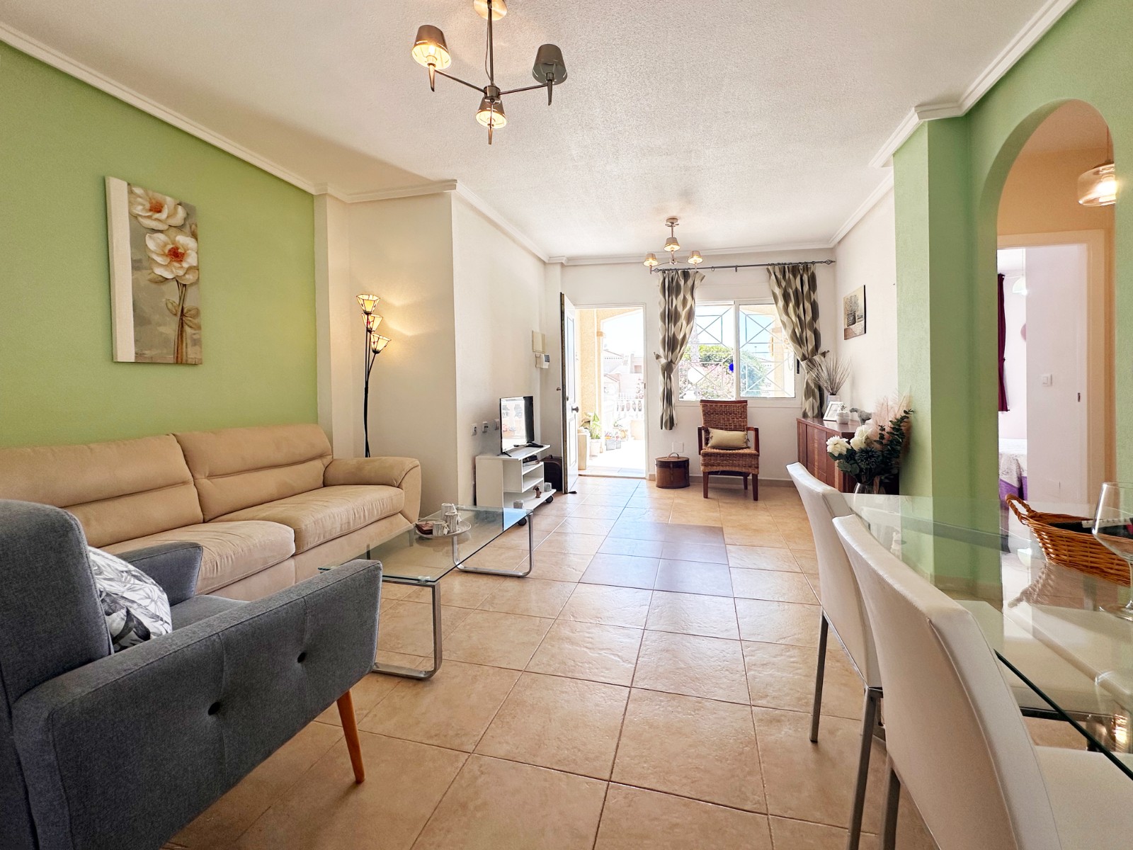 For sale - 2 Bedroom 1 Bathroom Bungalow in Torrevieja - Costa Blanca  - Alicante