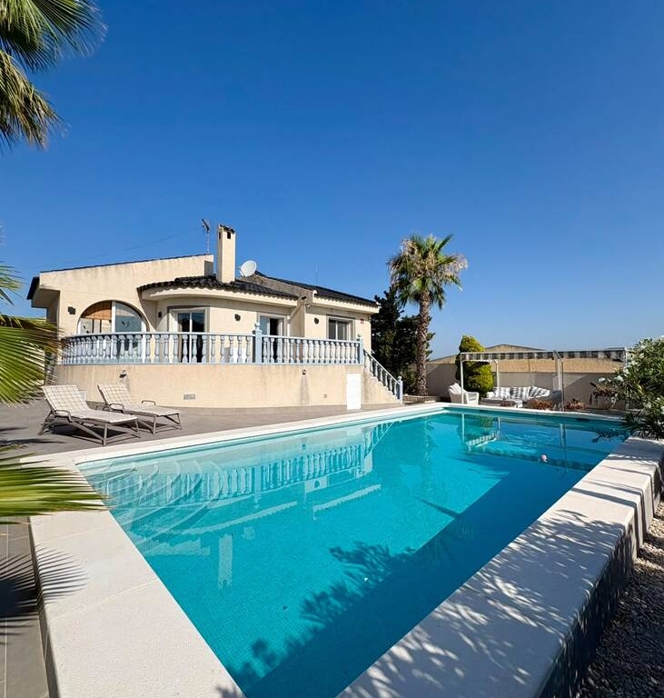 4 Bedroom 2 Bathroom Villa in Rojales