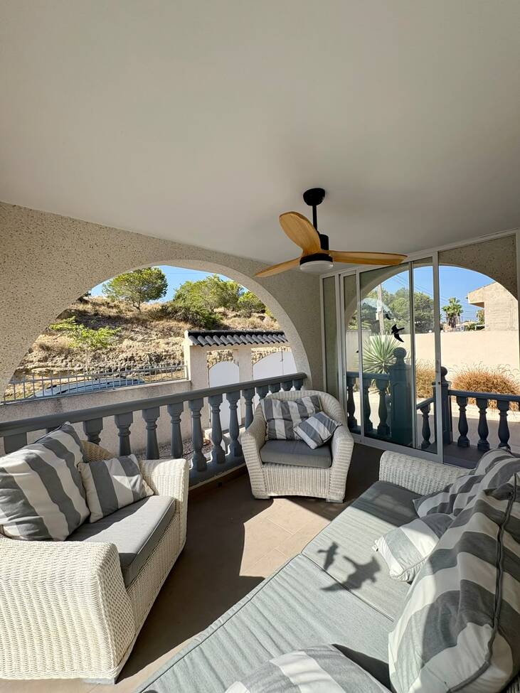For sale - 4 Bedroom 2 Bathroom Villa in Rojales - Costa Blanca  - Alicante