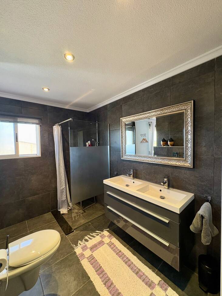 For sale - 4 Bedroom 2 Bathroom Villa in Rojales - Costa Blanca  - Alicante