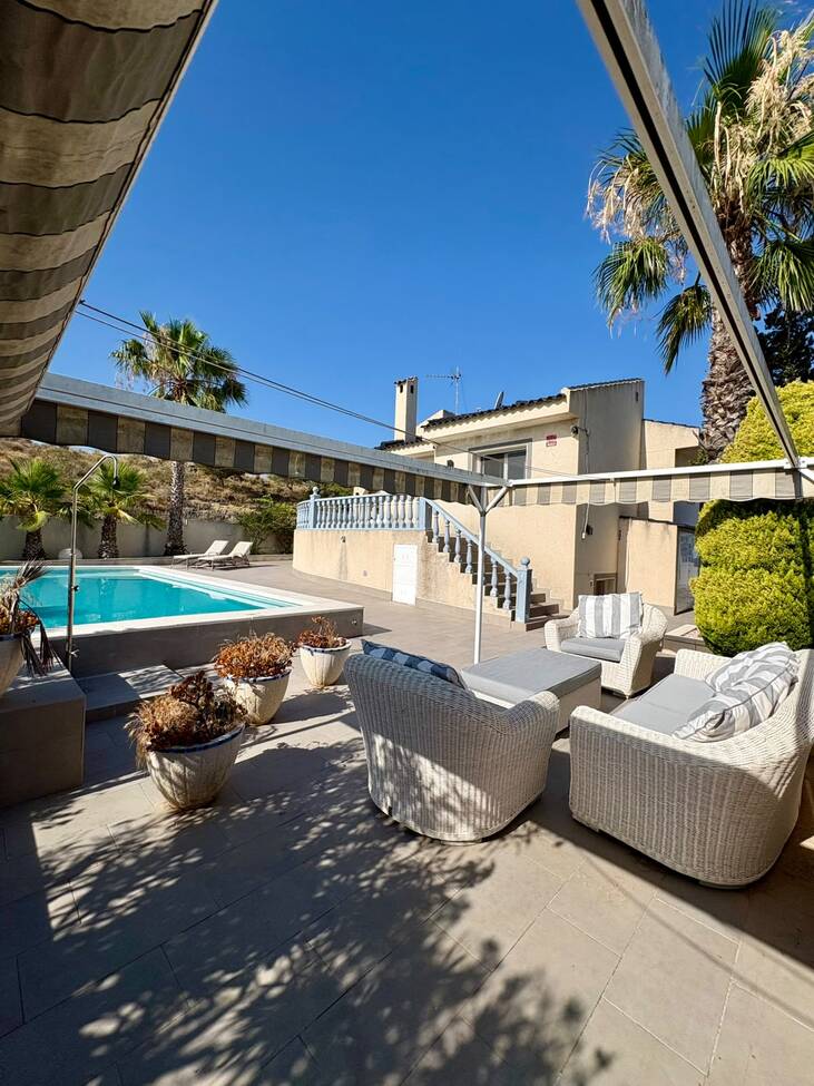 For sale - 4 Bedroom 2 Bathroom Villa in Rojales - Costa Blanca  - Alicante