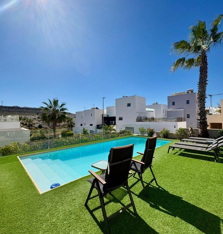 3 Bedroom 2 Bathroom Villa in Benijofar