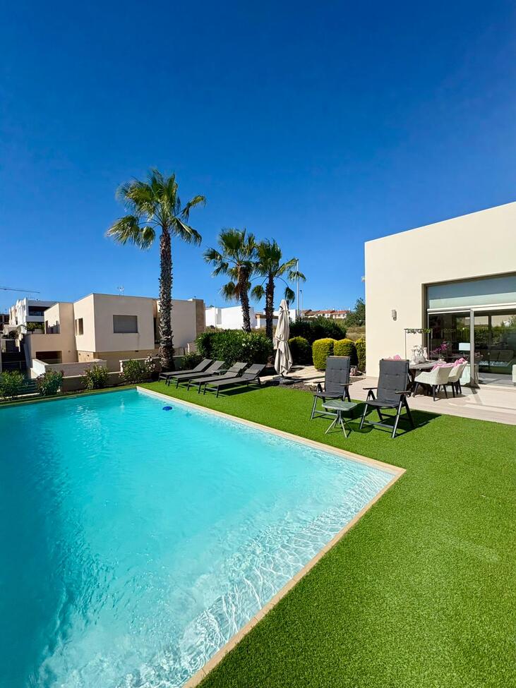 For sale - 3 Bedroom 2 Bathroom Villa in Benijofar - Costa Blanca  - Alicante