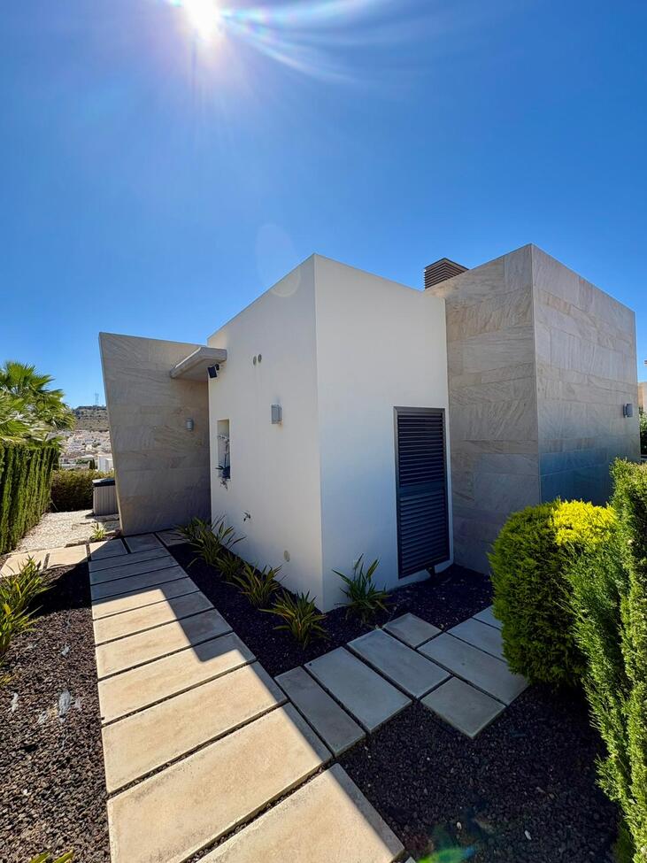 For sale - 3 Bedroom 2 Bathroom Villa in Benijofar - Costa Blanca  - Alicante