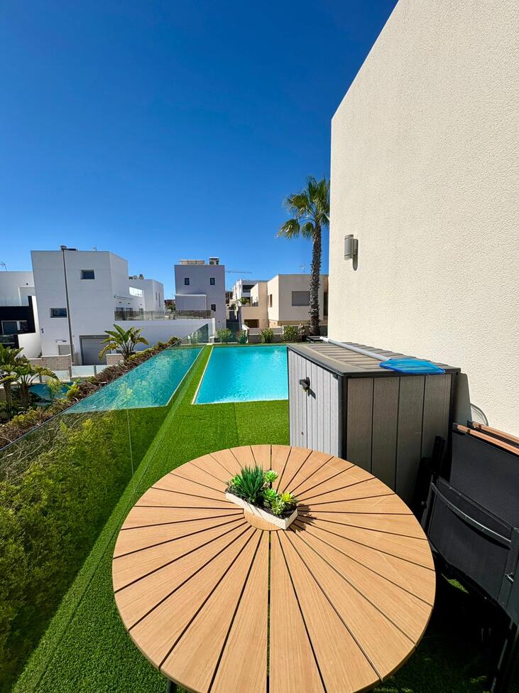 For sale - 3 Bedroom 2 Bathroom Villa in Benijofar - Costa Blanca  - Alicante