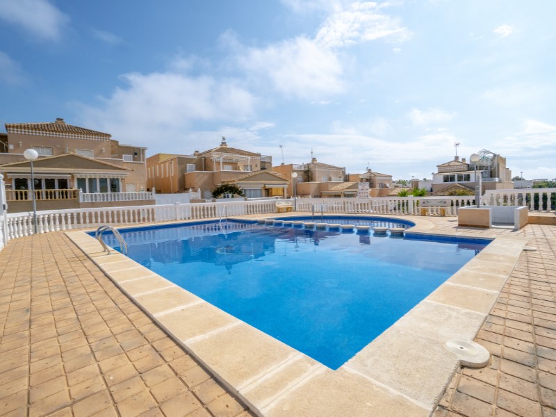 For sale - 2 Bedroom 1 Bathroom Apartment in Torrevieja - Costa Blanca  - Alicante
