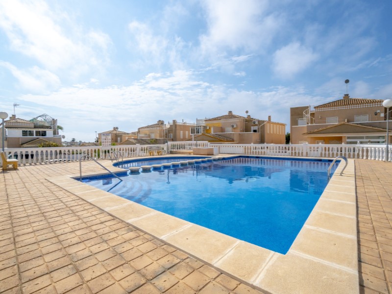 For sale - 2 Bedroom 1 Bathroom Apartment in Torrevieja - Costa Blanca  - Alicante