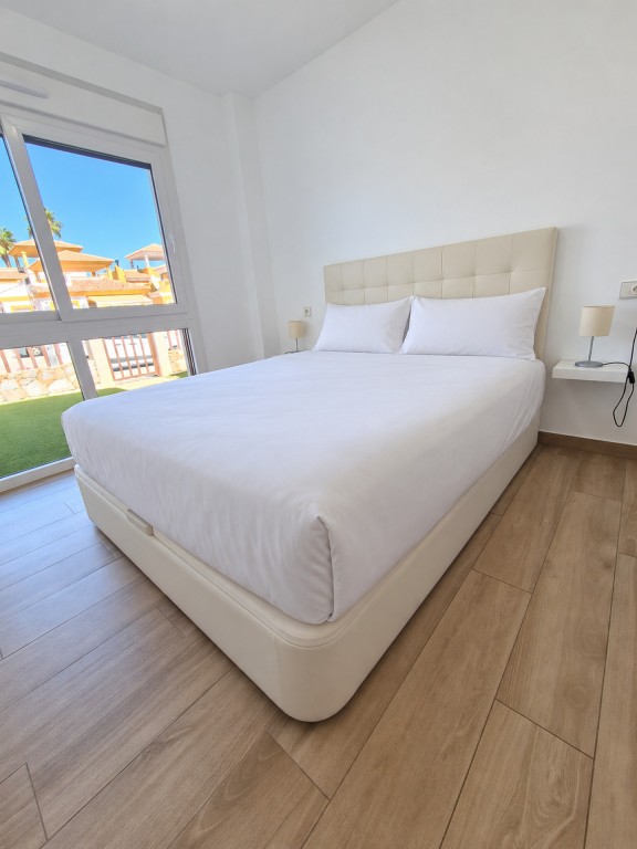For sale - 3 Bedroom 2 Bathroom Apartment in Vistabella Golf Entre Naranjos - Inland  - Alicante
