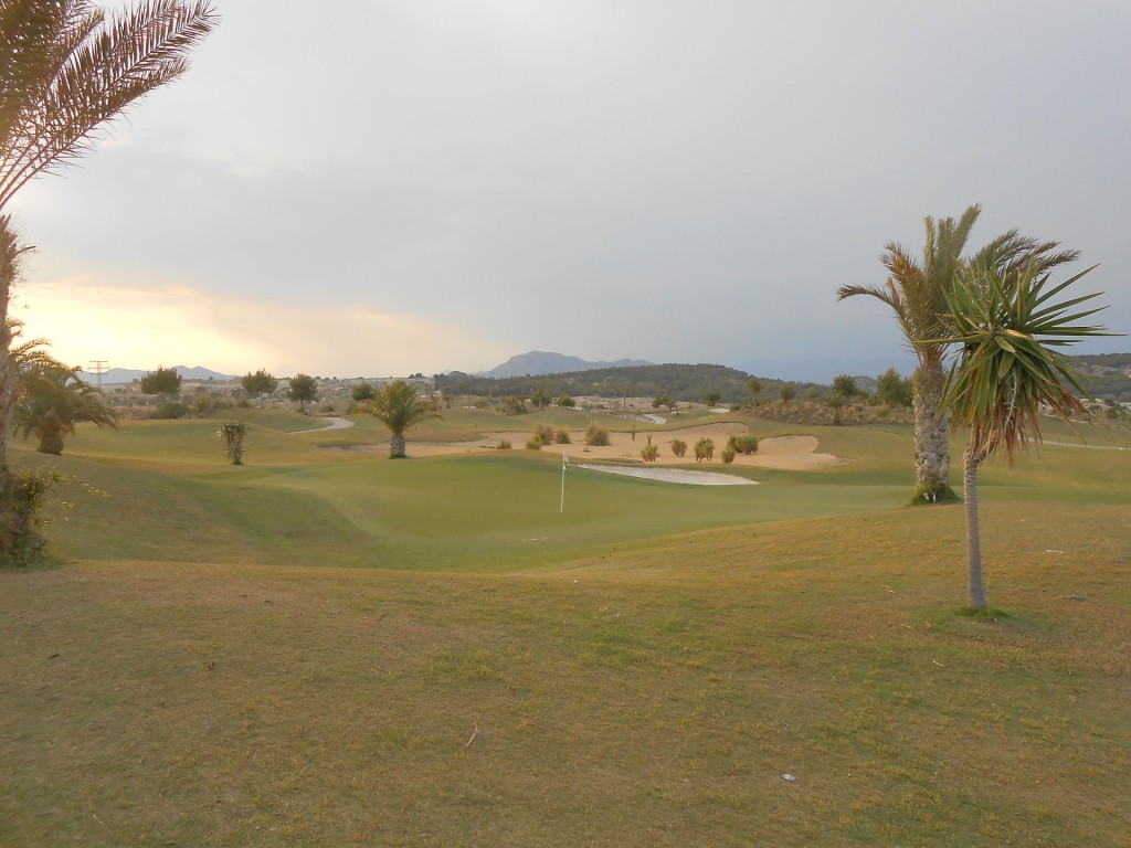 For sale - 3 Bedroom 2 Bathroom Apartment in Vistabella Golf Entre Naranjos - Inland  - Alicante
