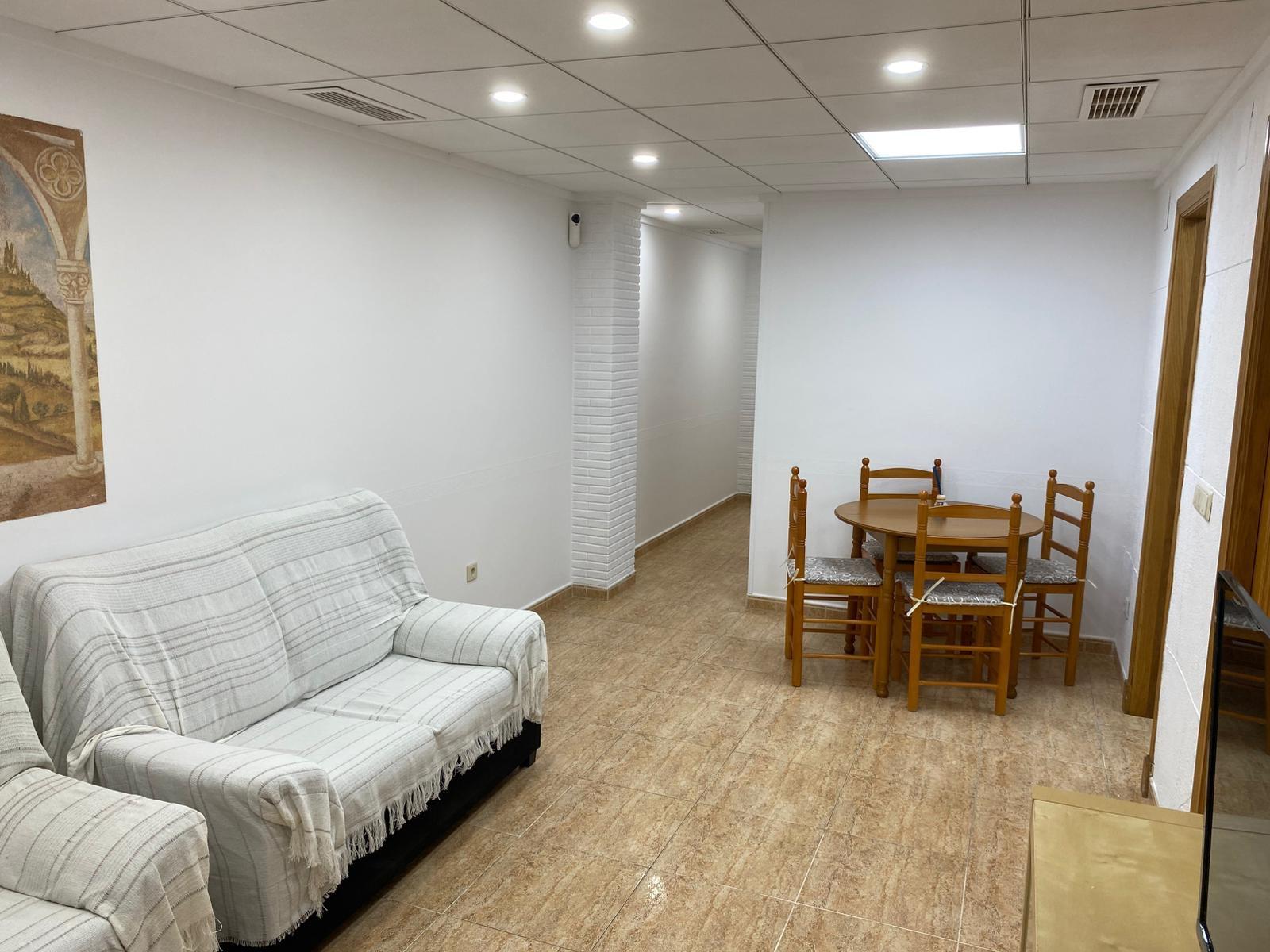 For sale - 2 Bedroom 2 Bathroom Apartment in Torrevieja - Estacion De Autobuses  - Alicante