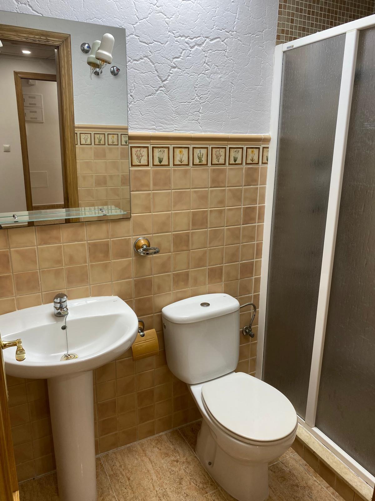 For sale - 2 Bedroom 2 Bathroom Apartment in Torrevieja - Estacion De Autobuses  - Alicante