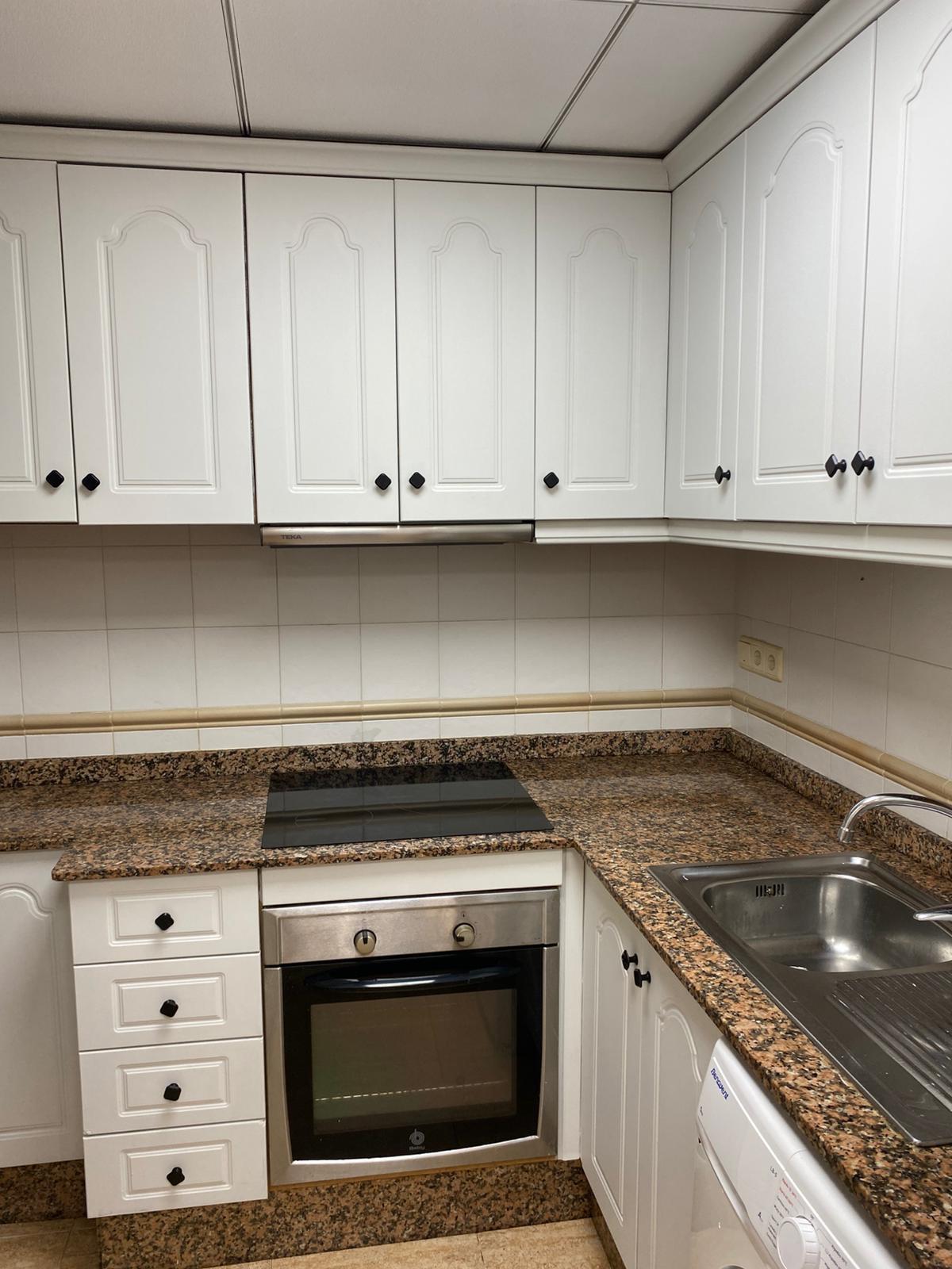 For sale - 2 Bedroom 2 Bathroom Apartment in Torrevieja - Estacion De Autobuses  - Alicante