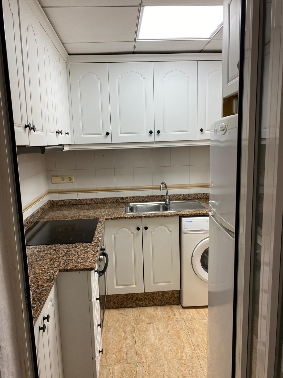 For sale - 2 Bedroom 2 Bathroom Apartment in Torrevieja - Estacion De Autobuses  - Alicante