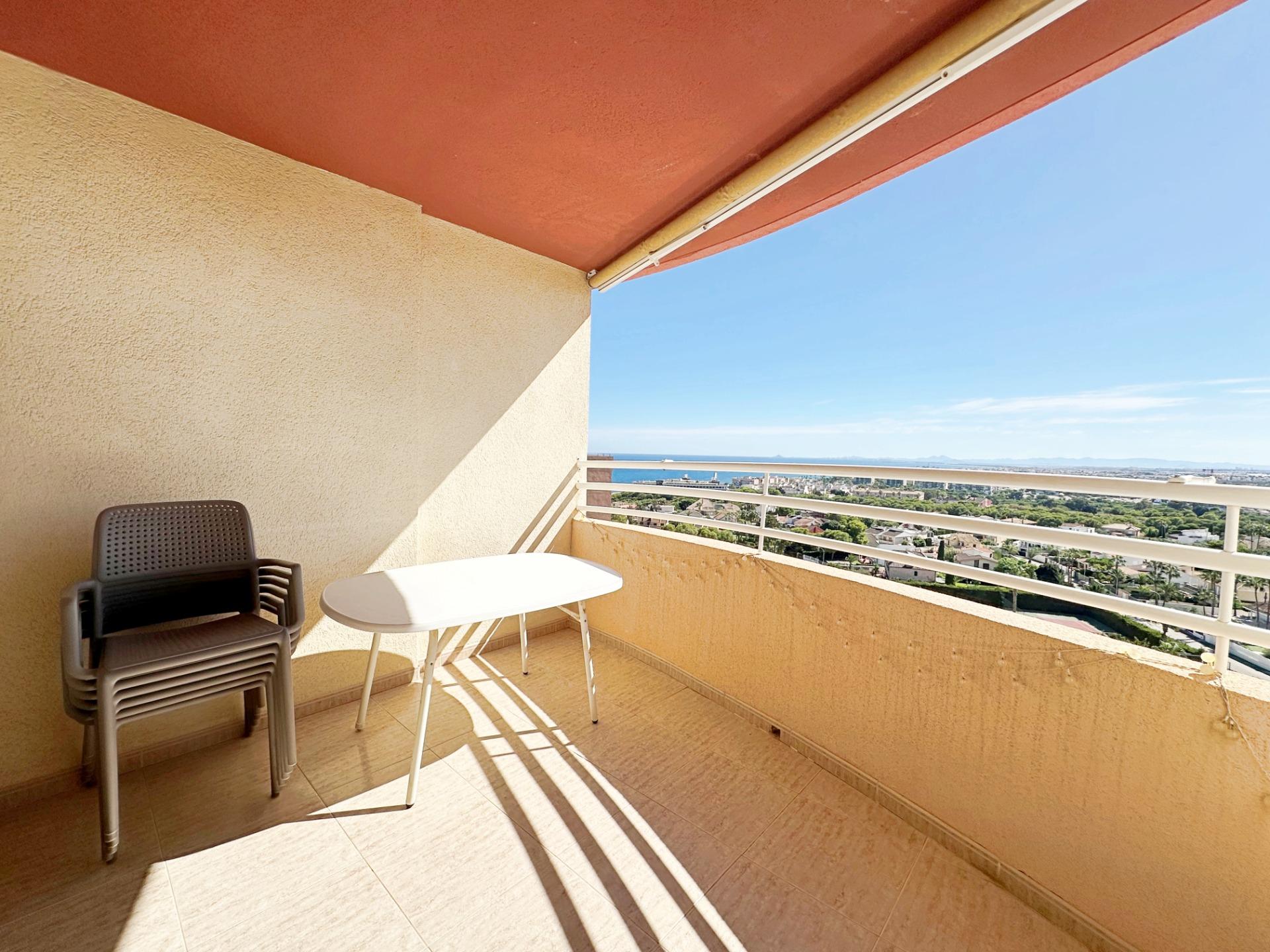 For sale - 2 Bedroom 1 Bathroom Apartment in Orihuela Costa - Campoamor  - Alicante