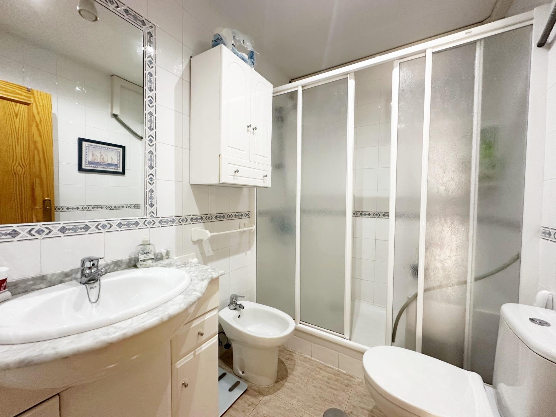 For sale - 2 Bedroom 1 Bathroom Apartment in Orihuela Costa - Campoamor  - Alicante