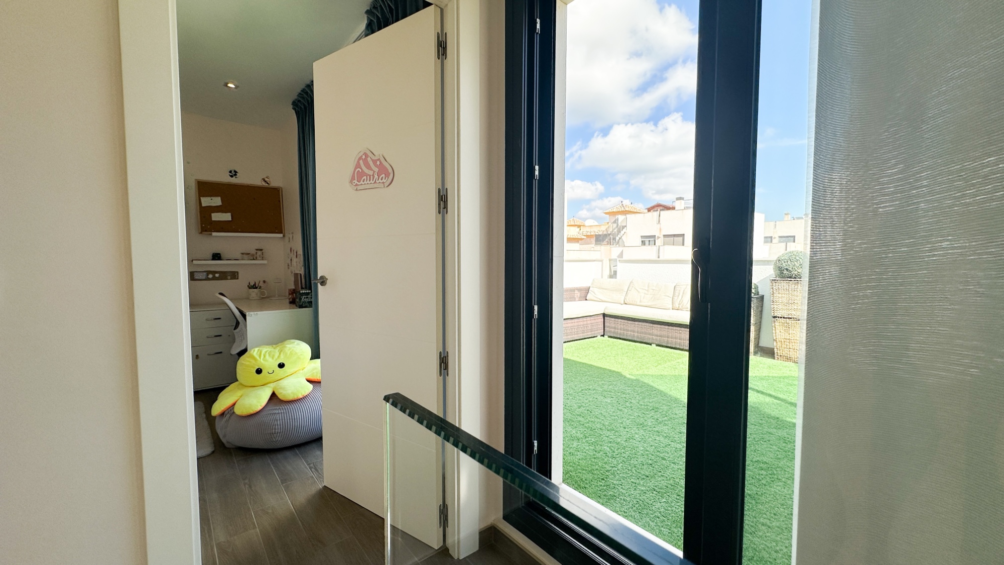 For sale - 5 Bedroom 3 Bathroom Villa in Torrevieja - Costa Blanca  - Alicante