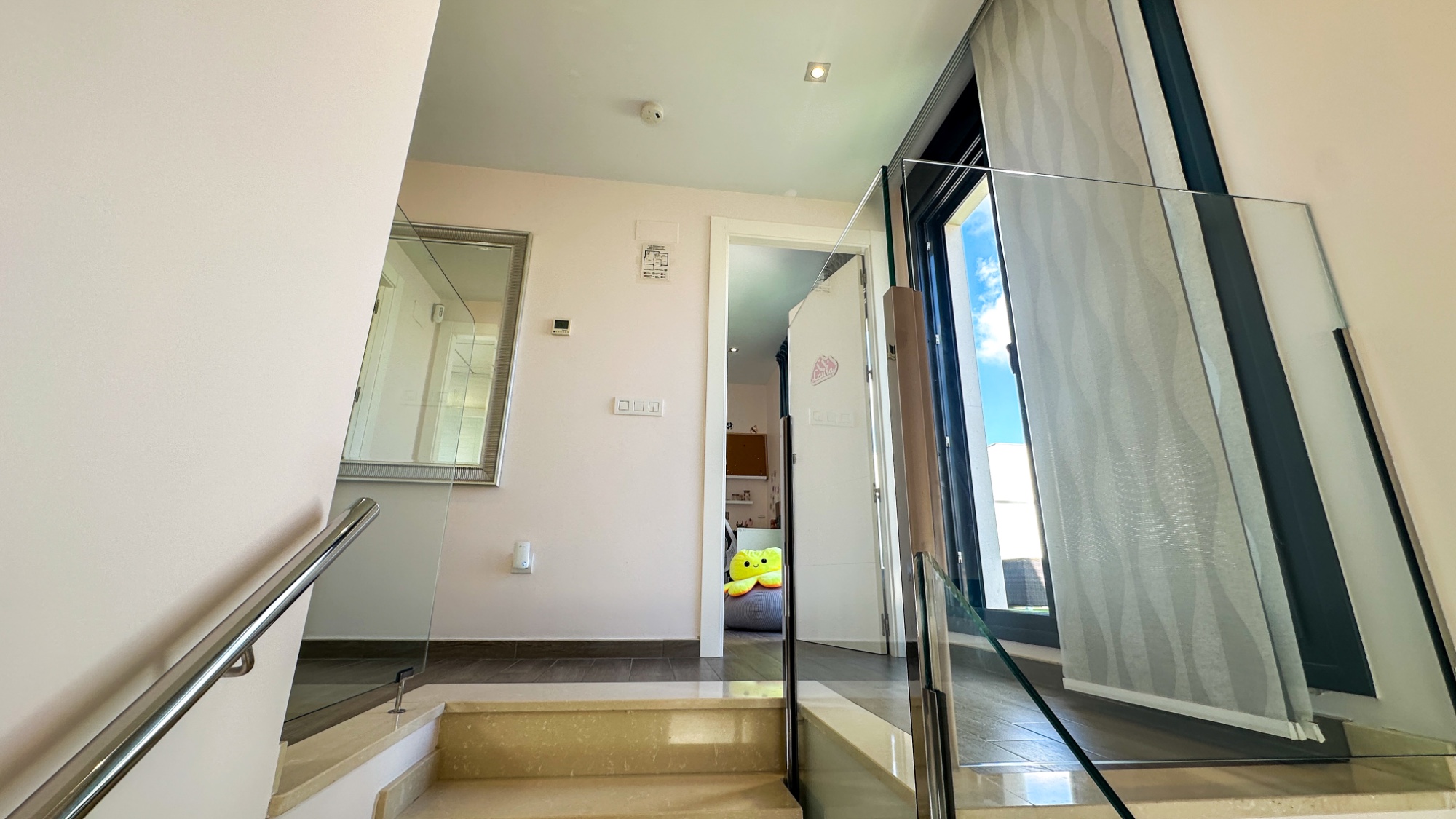 For sale - 5 Bedroom 3 Bathroom Villa in Torrevieja - Costa Blanca  - Alicante