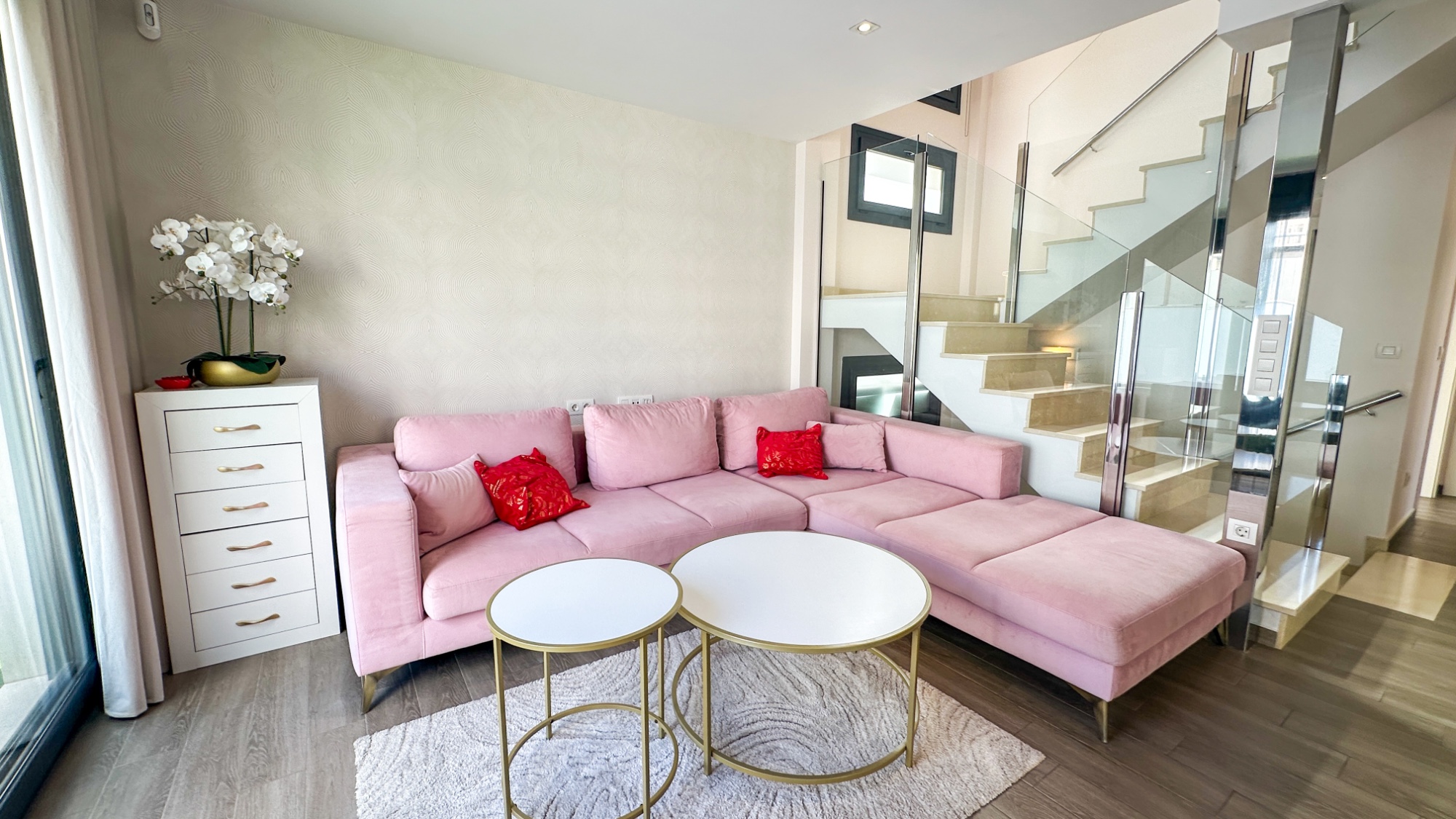 For sale - 5 Bedroom 3 Bathroom Villa in Torrevieja - Costa Blanca  - Alicante