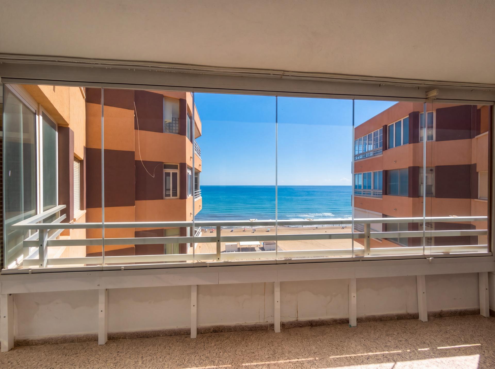 For sale - 3 Bedroom 1 Bathroom Apartment in Torrevieja - La Mata Pueblo  - Alicante