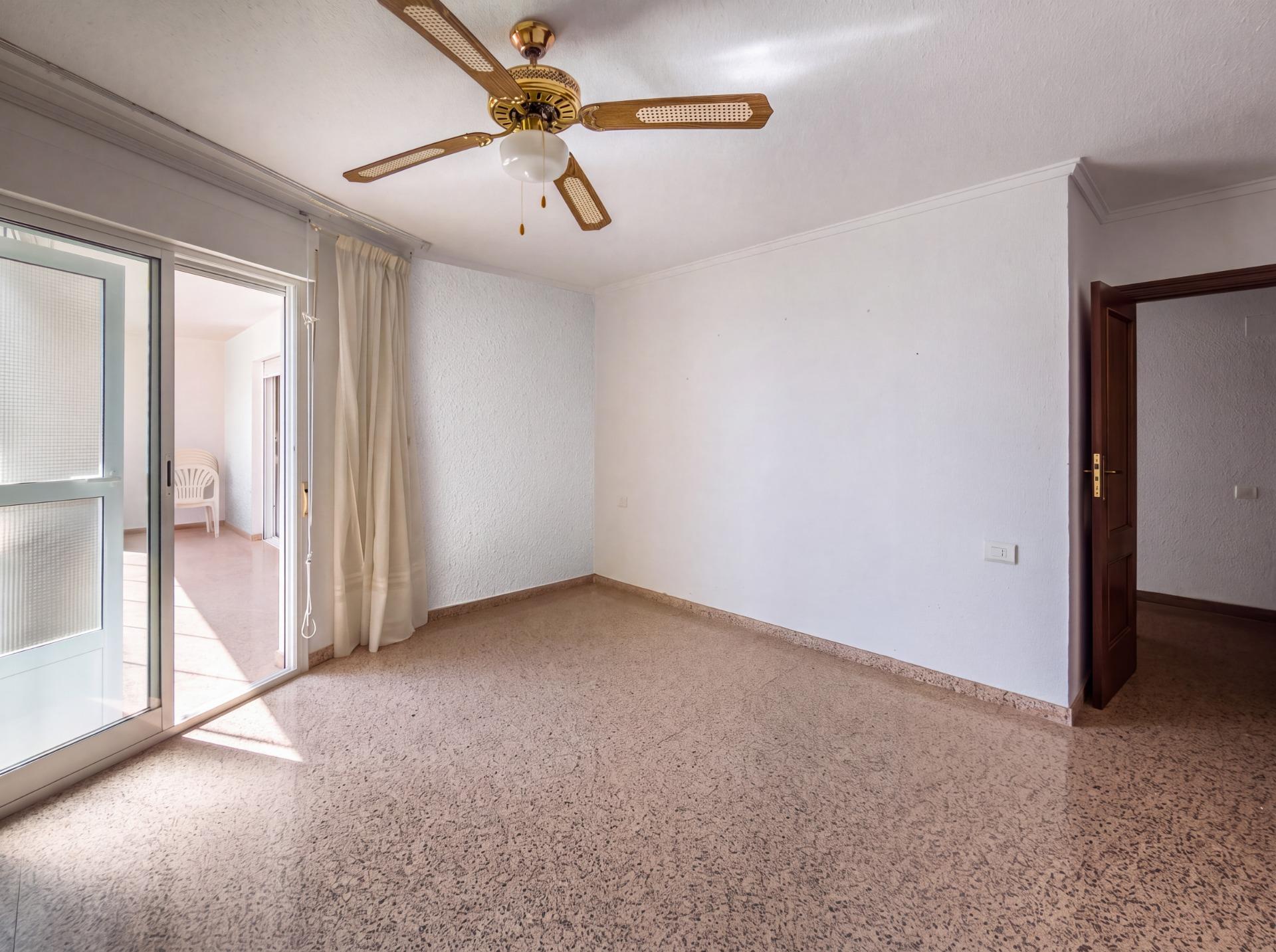 For sale - 3 Bedroom 1 Bathroom Apartment in Torrevieja - La Mata Pueblo  - Alicante
