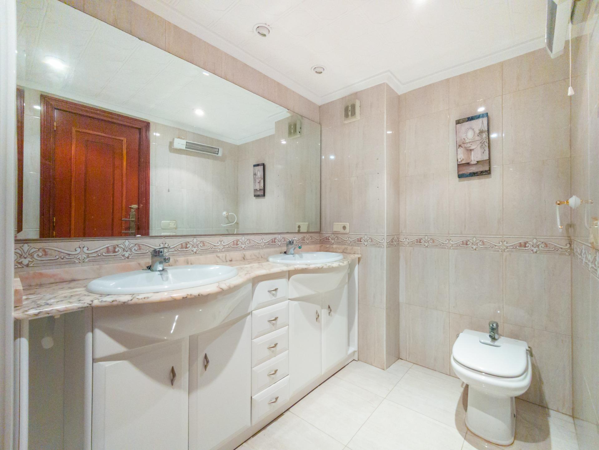For sale - 3 Bedroom 1 Bathroom Apartment in Torrevieja - La Mata Pueblo  - Alicante