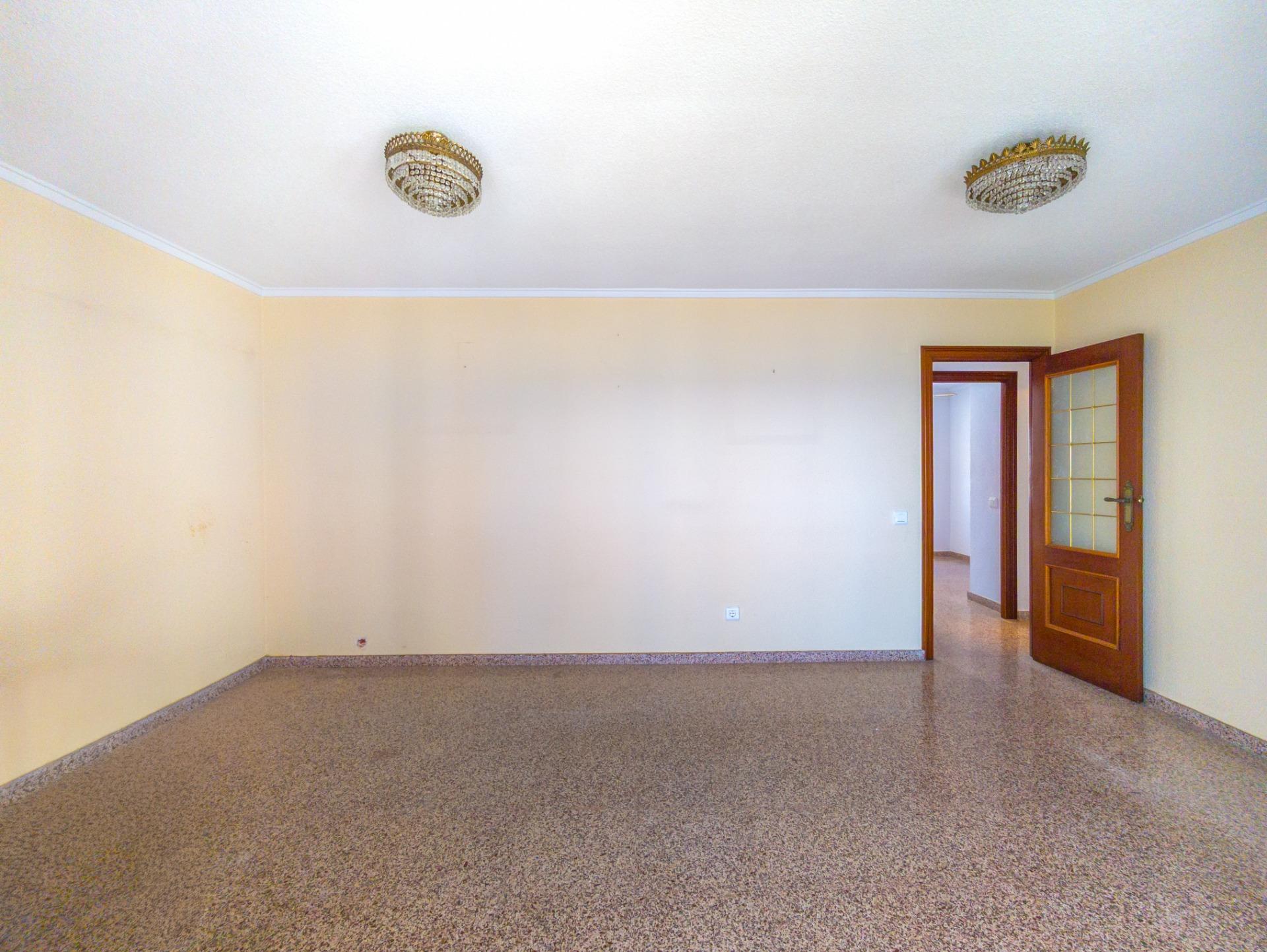 For sale - 3 Bedroom 1 Bathroom Apartment in Torrevieja - La Mata Pueblo  - Alicante