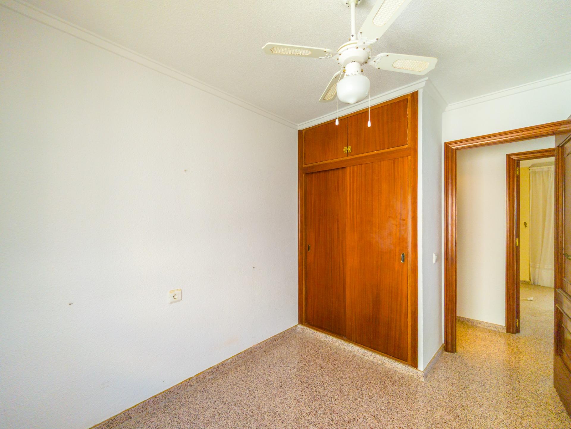 For sale - 3 Bedroom 1 Bathroom Apartment in Torrevieja - La Mata Pueblo  - Alicante