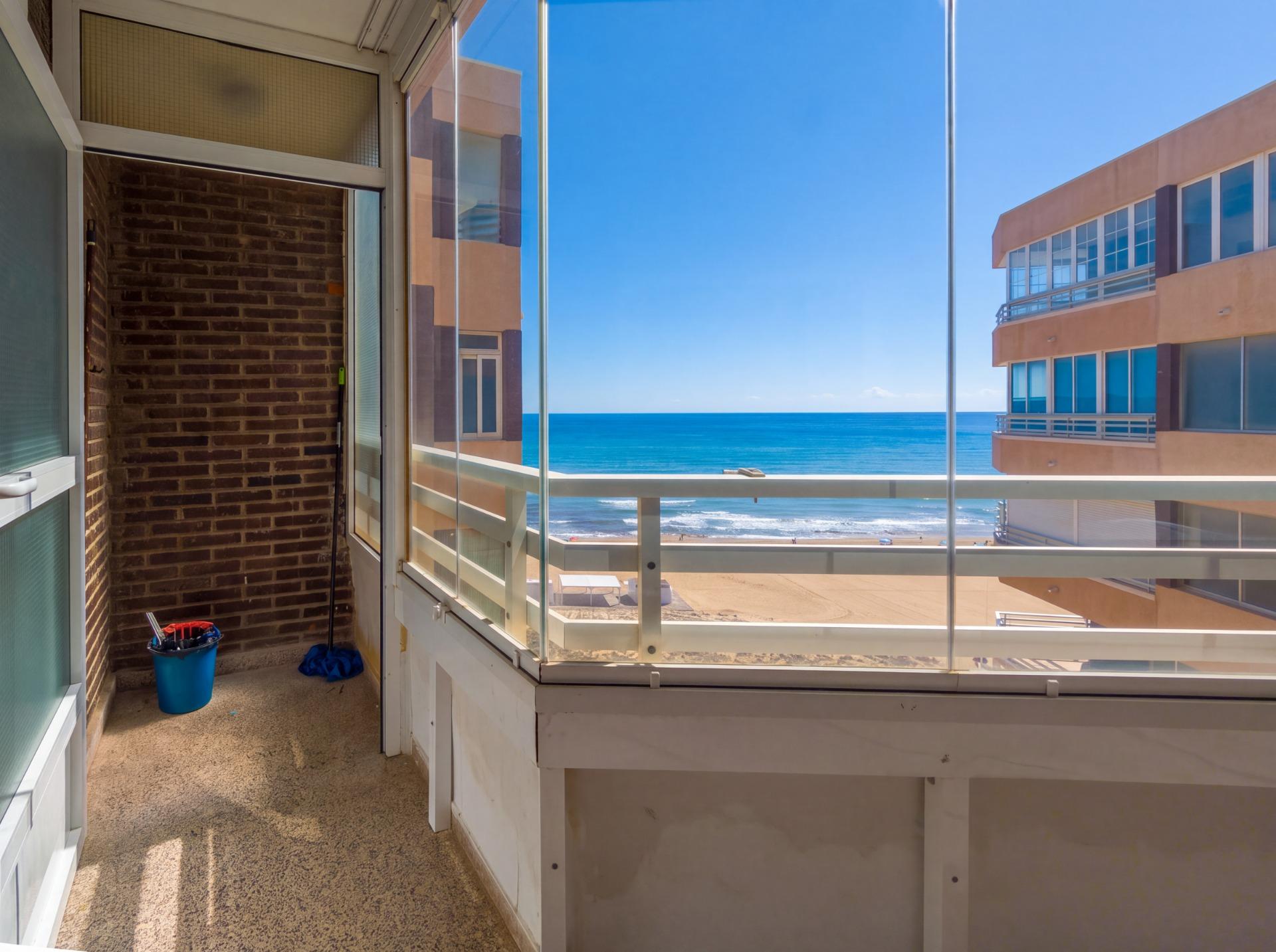 For sale - 3 Bedroom 1 Bathroom Apartment in Torrevieja - La Mata Pueblo  - Alicante