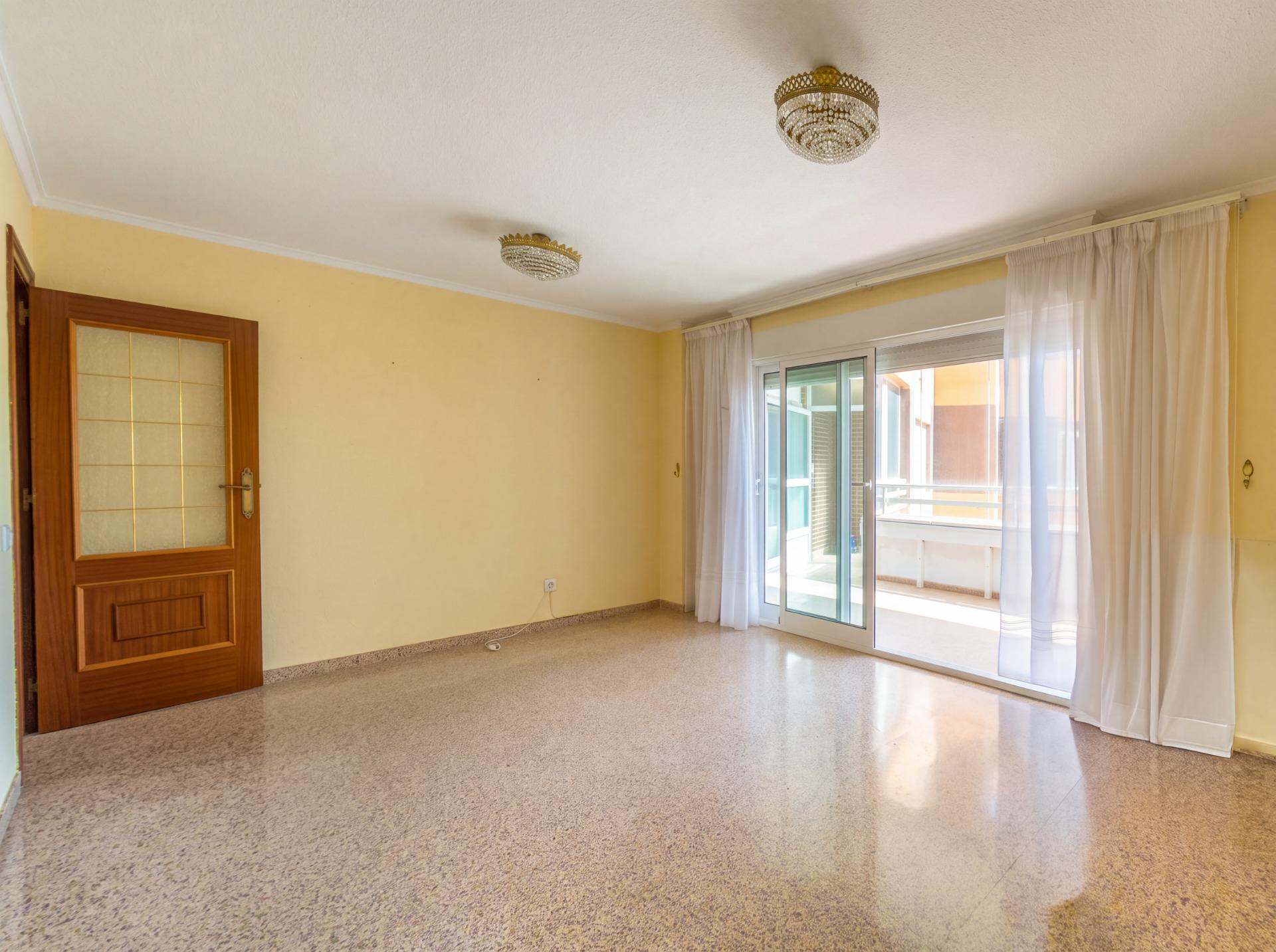 For sale - 3 Bedroom 1 Bathroom Apartment in Torrevieja - La Mata Pueblo  - Alicante