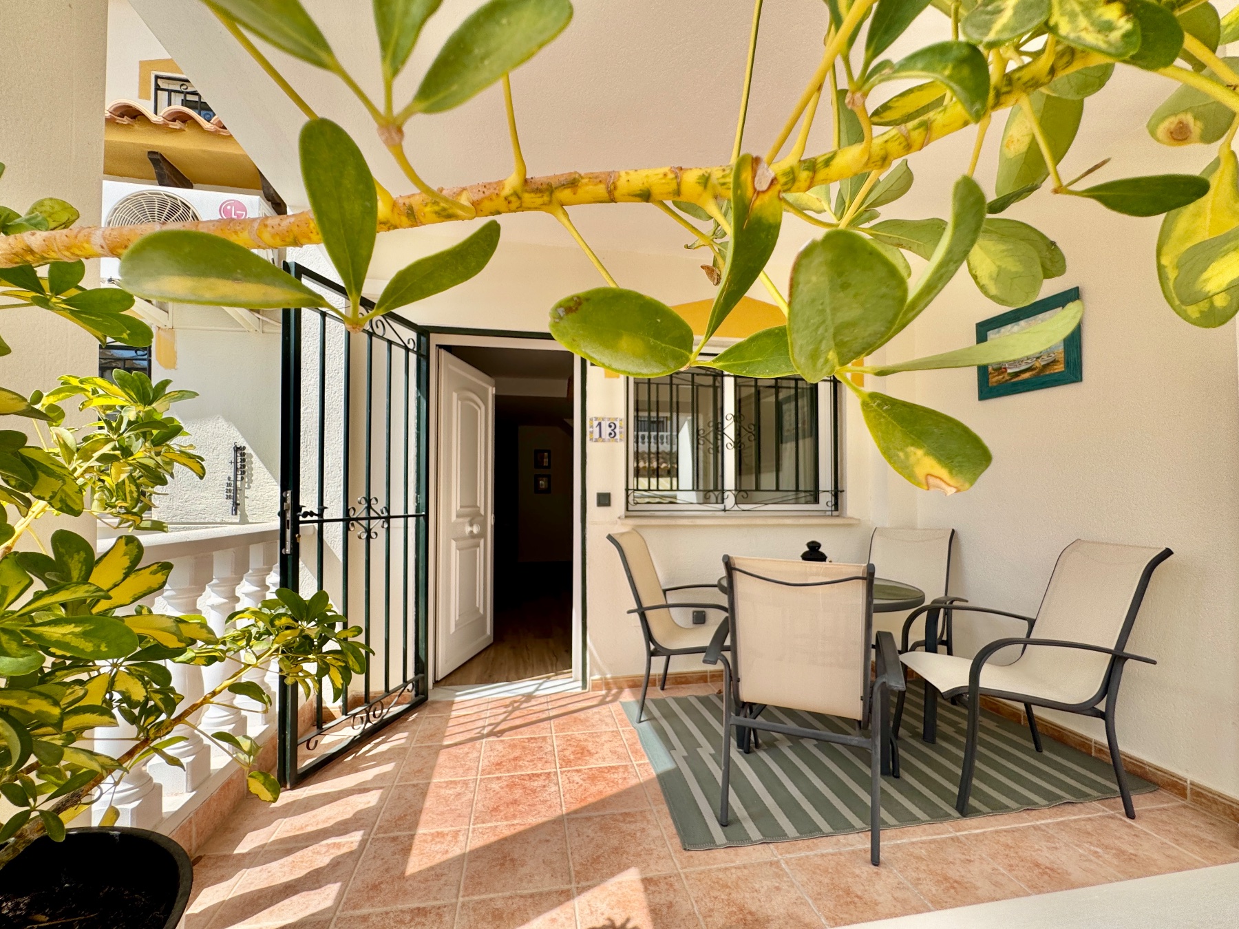 For sale - 3 Bedroom 2 Bathroom Town House in Orihuela Costa - Costa Blanca  - Alicante