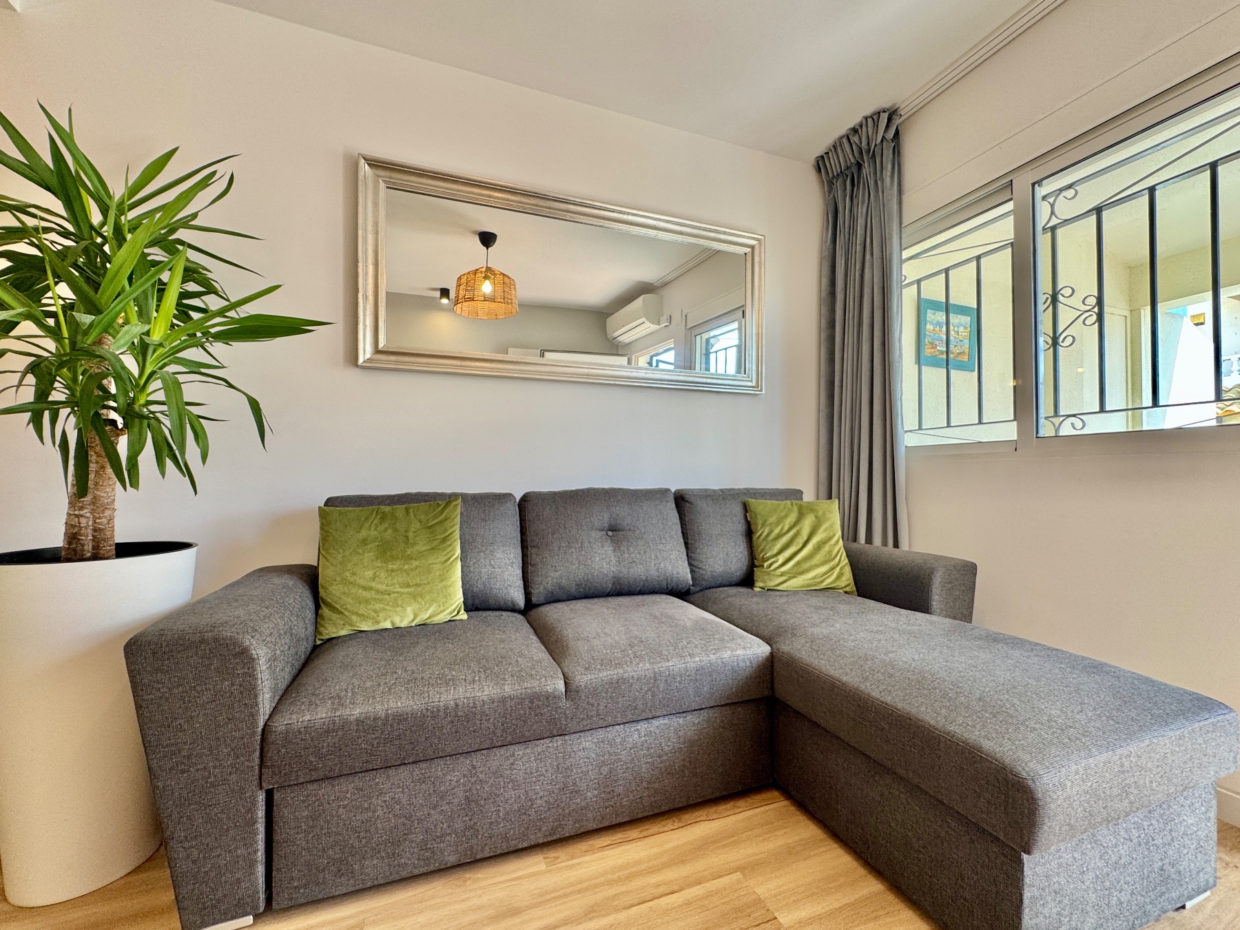 For sale - 3 Bedroom 2 Bathroom Town House in Orihuela Costa - Costa Blanca  - Alicante