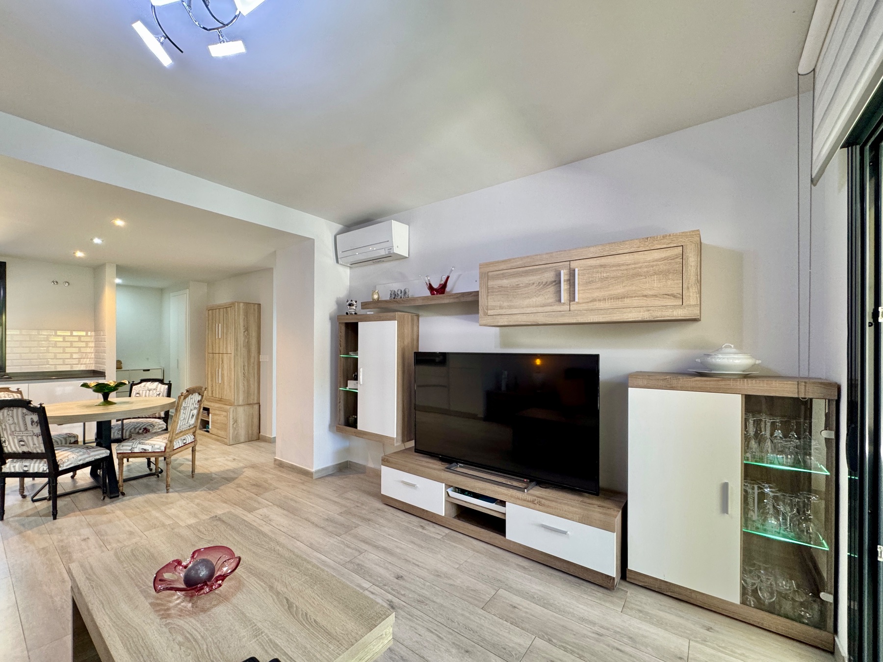 For sale - 2 Bedroom 2 Bathroom Apartment in Villamartin - Costa Blanca  - Alicante
