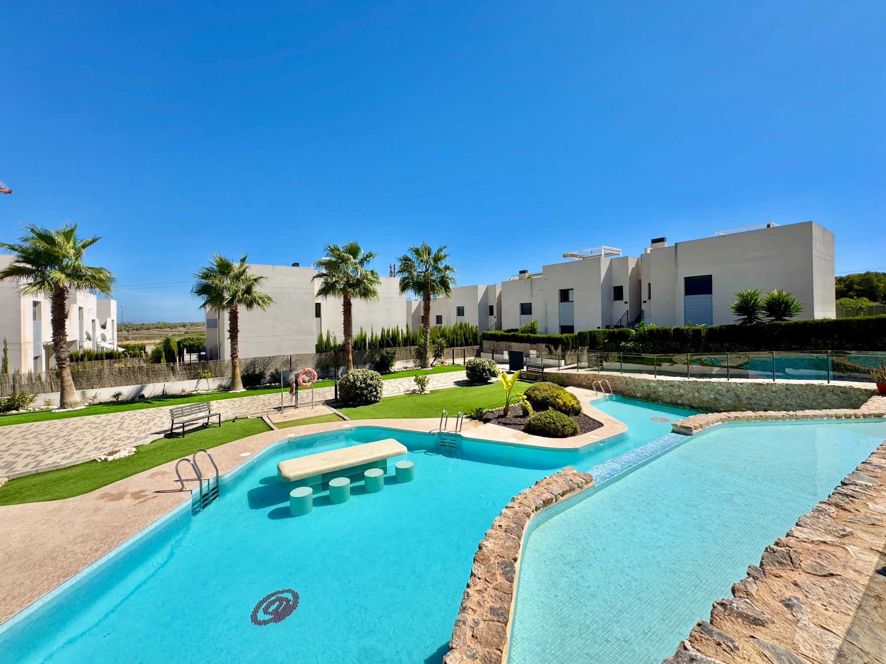 For sale - 2 Bedroom 2 Bathroom Apartment in Villamartin - Costa Blanca  - Alicante
