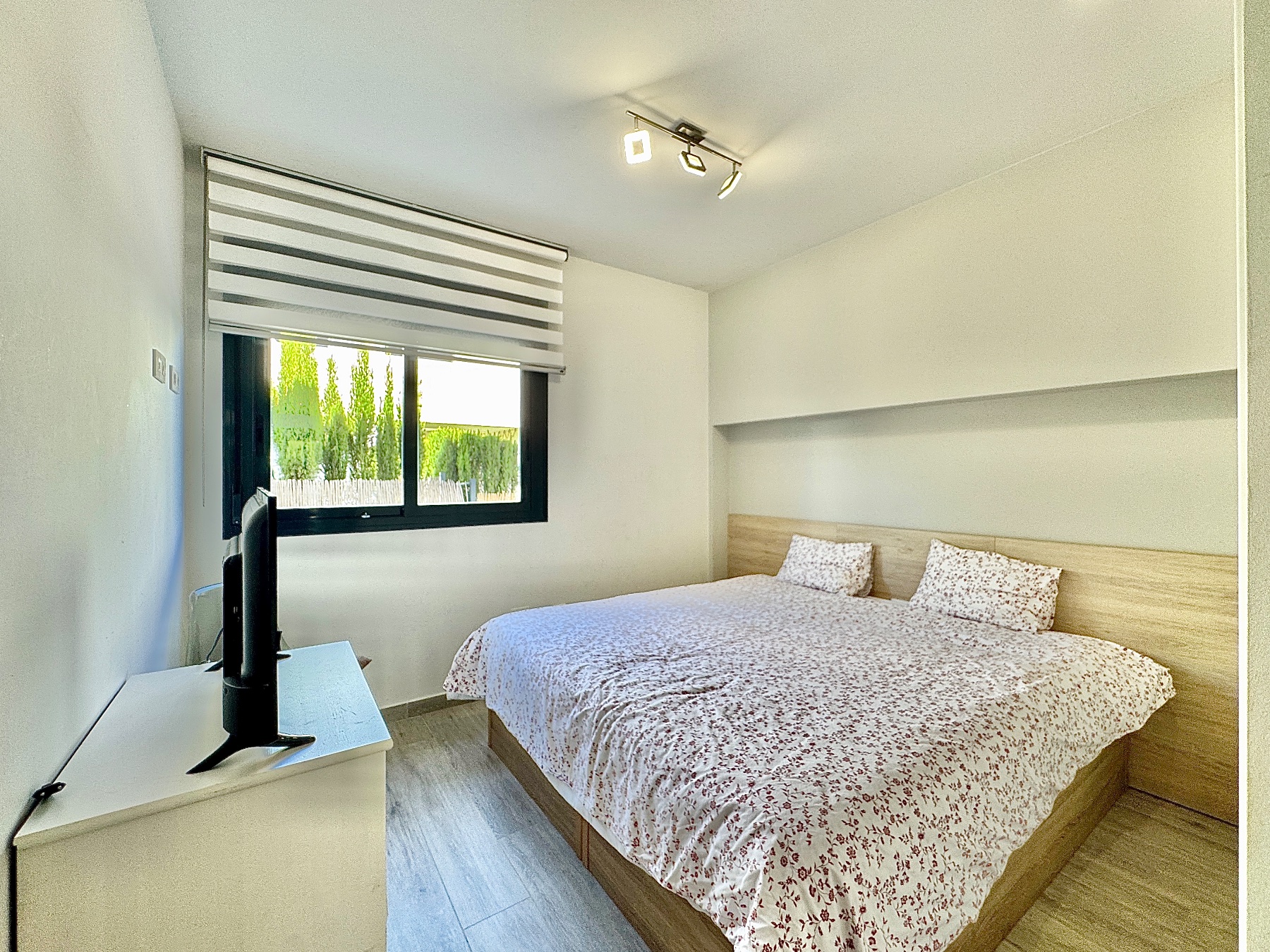 For sale - 2 Bedroom 2 Bathroom Apartment in Villamartin - Costa Blanca  - Alicante