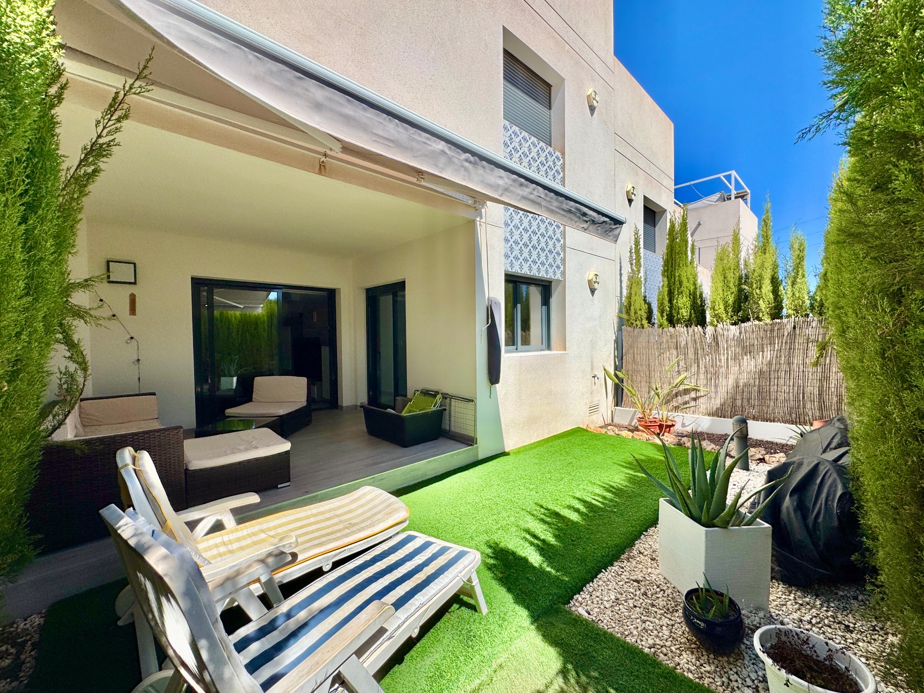 For sale - 2 Bedroom 2 Bathroom Apartment in Villamartin - Costa Blanca  - Alicante