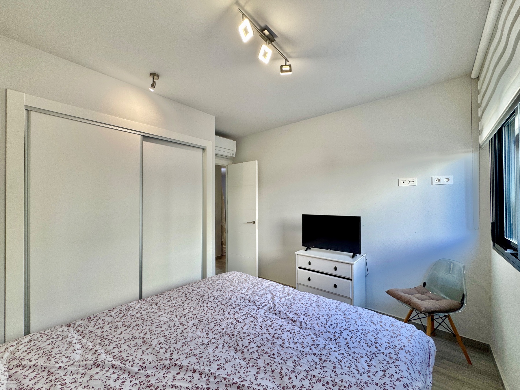 For sale - 2 Bedroom 2 Bathroom Apartment in Villamartin - Costa Blanca  - Alicante