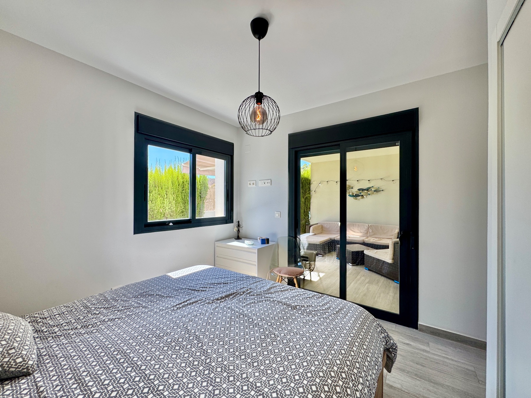 For sale - 2 Bedroom 2 Bathroom Apartment in Villamartin - Costa Blanca  - Alicante