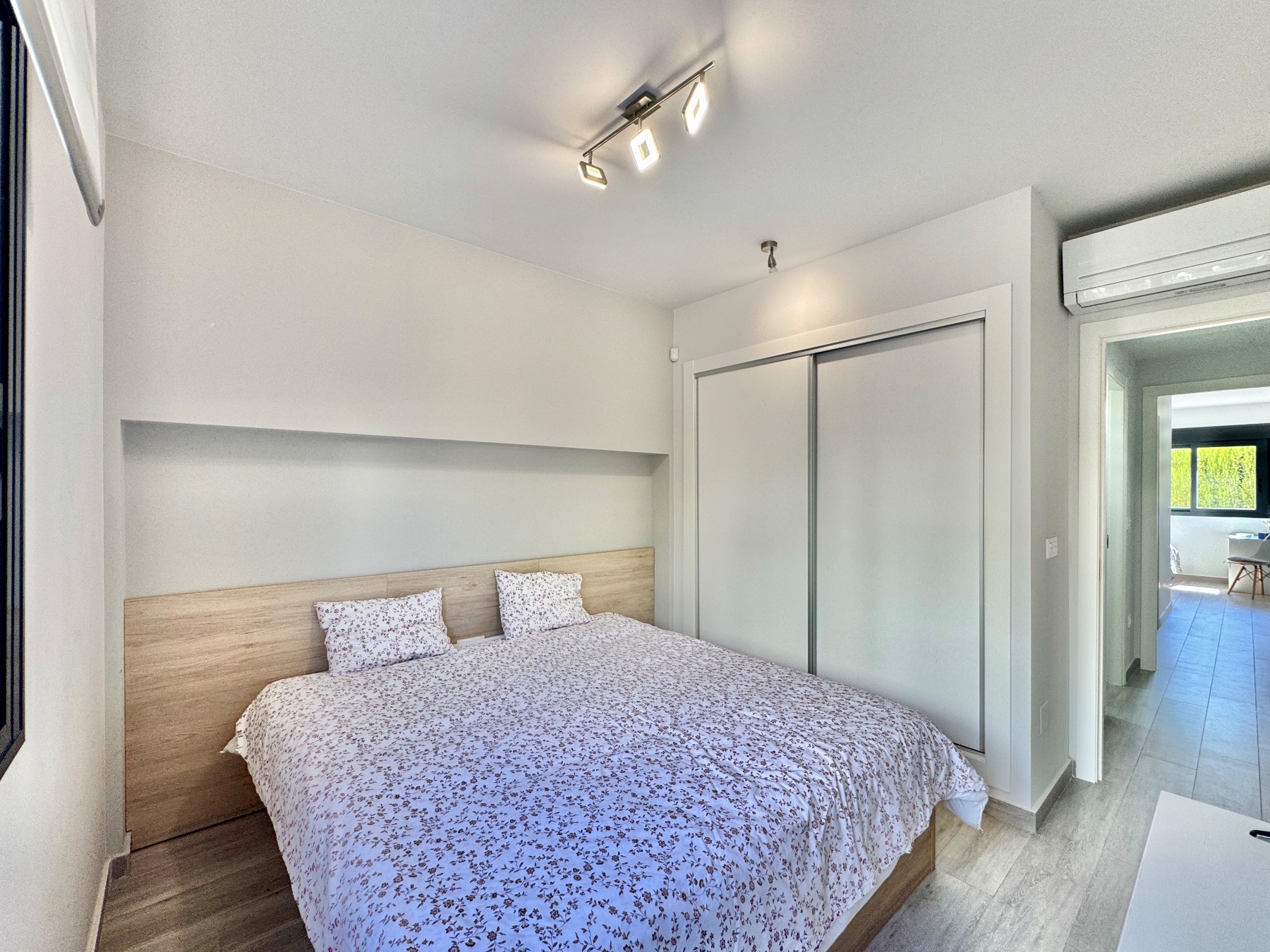 For sale - 2 Bedroom 2 Bathroom Apartment in Villamartin - Costa Blanca  - Alicante